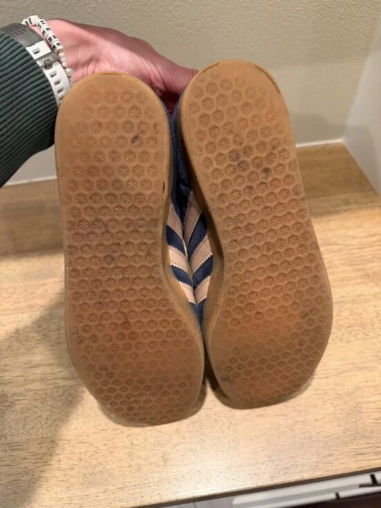 adidas Gazelle Navy Blue & Cream Sneakers Mens 8 / Womens 9.5 - Picture 8 of 8